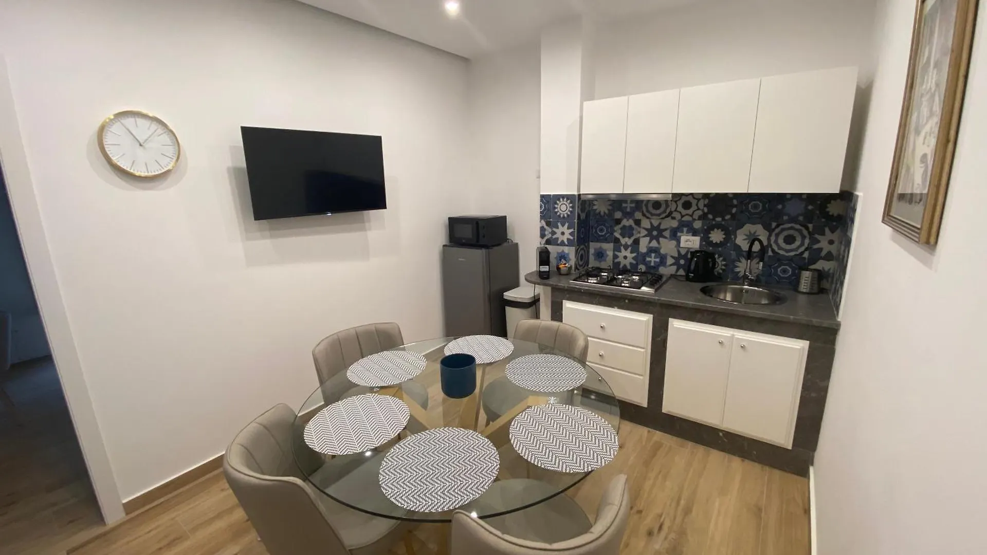 La Zisa Luxury Apartment Palermo 0*,  Italy